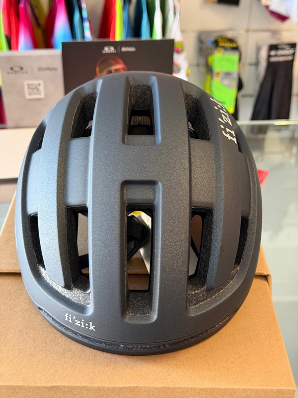Casco fizik kyros