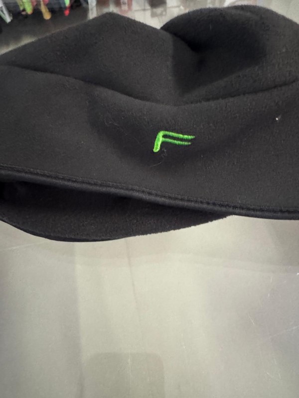Berretto d'inverno f-lite